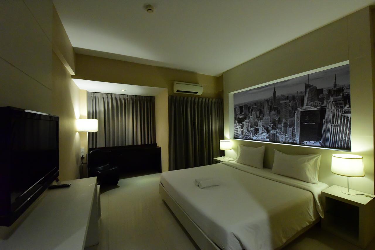 Trendy Hotel Nakhon Pathom Exteriör bild