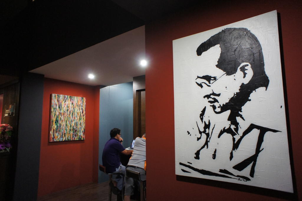 Trendy Hotel Nakhon Pathom Exteriör bild